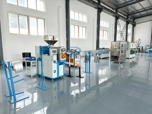 Qualità  Single Double Color High Speed PVC Coating Yarn Polyester Yarn Making Machine For Curtain fabbrica