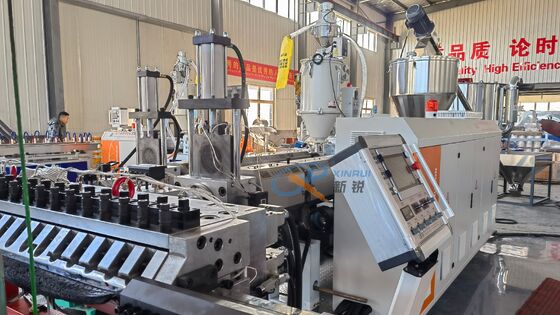 Macchina per tappetini auto in TPE TPV TPR da 1400-1800mm, macchina per la produzione di fogli termoformatura sottovuoto