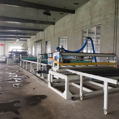 Bordo di plastica dell'HDPE che fa macchina