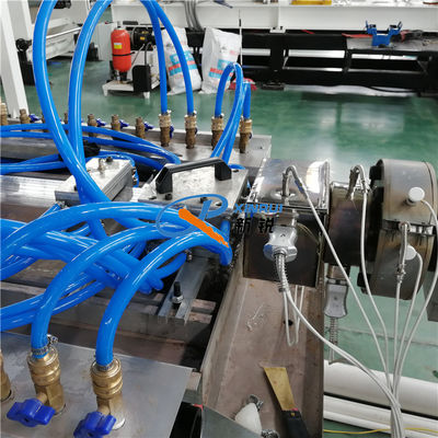 Profilo di plastica del PC leggero lineare della copertura della striscia del LED che fa macchina