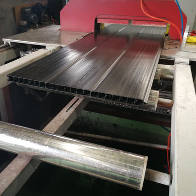 Macchina di plastica di profilo del pannello vuoto del CE 1m pp