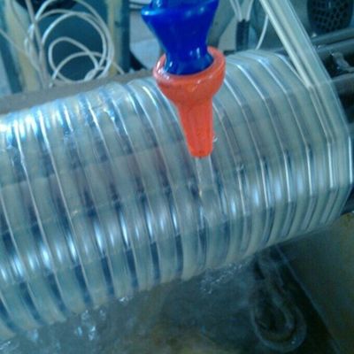 tubo di plastica del tubo aspirante a spirale del PVC di 30m che fa macchina